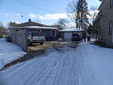 Unit 1 Driveway