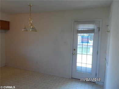 Kitchen - Dining Area