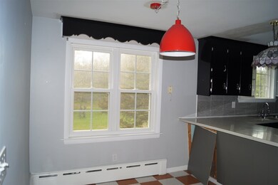 395 Mammoth Rd, Pelham, NH 03076 - photo 6