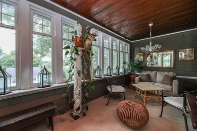 67 Redlands Rd, West Roxbury, MA 02132 - photo 5