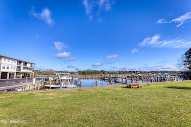 3230CumberlandRdamenities-20