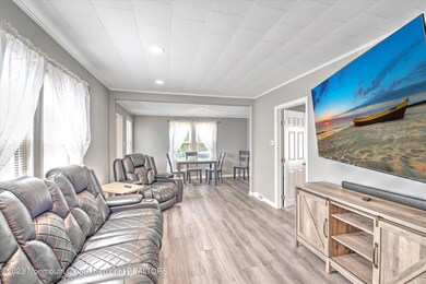 09-LIVING ROOM