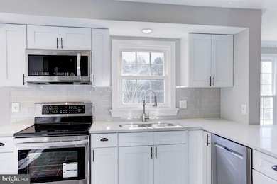 14608 Springfield Rd, Germantown, MD 20874 - photo 7