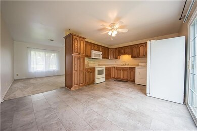 1021 E Center Cross St, Edinburgh, IN 46124 - photo 2