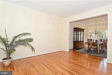 9307 Deborah Ct, Manassas Park, VA 20111 - photo 4