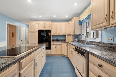 9 Melody Ln, Amherst, NH 03031 - photo 5