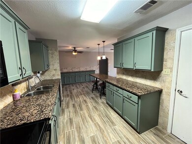 406 Northcutt Dr, Alamo, TX 78516 - photo 5