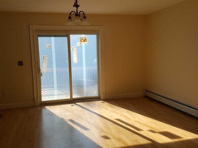 18 Mohawk Dr unit B, Londonderry, NH 03053 - photo 3