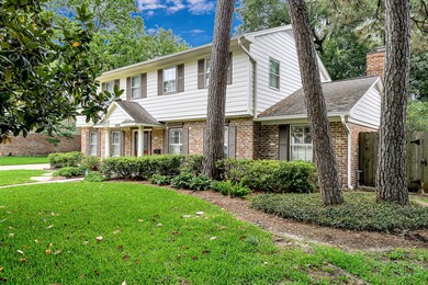 606 Durley Dr, Houston, TX 77079 - photo 2