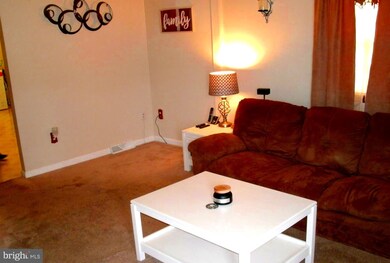 546 Compass Rd E, Middle River, MD 21220 - photo 3