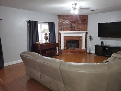 112 S Carriage House Way, Wylie, TX 75098 - photo 3