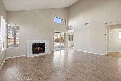 523 E Kettering St, Lancaster, CA 93535 - photo 2