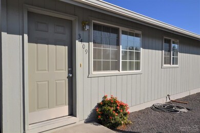 3409 SW Quartz Place, Redmond, OR 97756 - photo 4