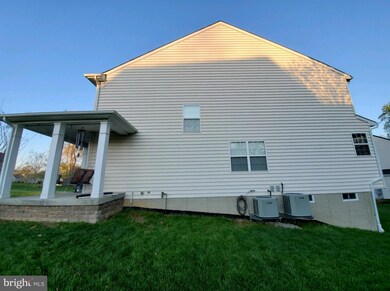 23662 Dusky Meadow Way, California, MD 20619 - photo 4