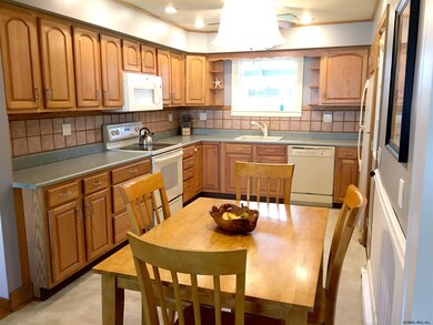 21 Brookman Ave, Delmar, NY 12054 - photo 5