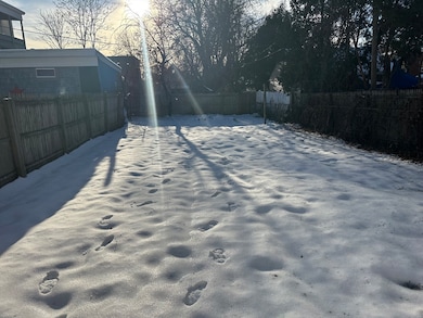 196 Massasoit St, Springfield, MA 01107 - photo 4