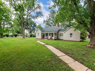 519 N State St, Freeburg, IL 62243 - photo 3