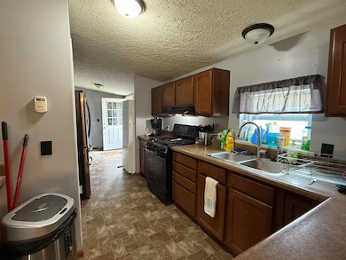 990 W State St, Cheboygan, MI 49721 - photo 6