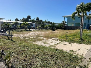 766 Saint Judes Dr N, Longboat Key, FL 34228 - photo 2