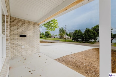 1108 N Main St, Elizabethtown, KY 42701 - photo 3