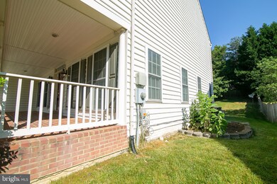 1910 Powells Landing Cir, Woodbridge, VA 22191 - photo 7