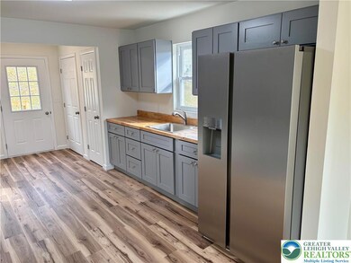 253 Main St, Jim Thorpe, PA 18229 - photo 6