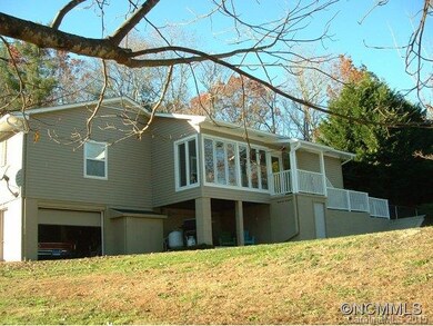 196 Ridgewood Acres Dr, Hendersonville, NC 28792 - photo 2