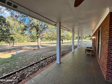 5816 Rolling Pine Dr N, Olive Branch, MS 38654 - photo 7