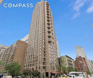 The Kingsley unit 807, New York, NY 10021 - photo 5