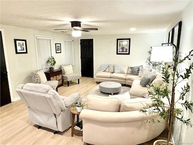 16103 Beechwood Dr, Charlestown, IN 47111 - photo 2