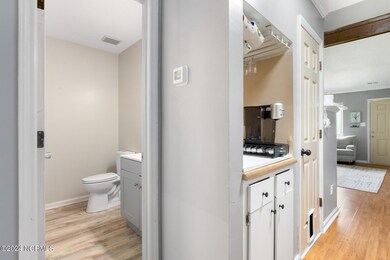 111 N Onsville Place, Jacksonville, NC 28546 - photo 6