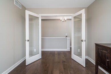 WW-04-096_Daisy_Office_French doors_View