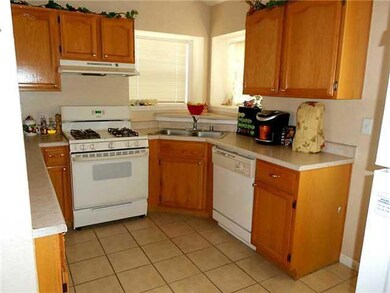 505 Lauren St, Horizon City, TX 79928 - photo 4