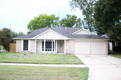 10903 Thorncliff Dr, Humble, TX 77396 - photo 3