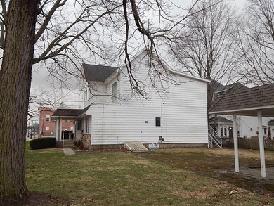 208 N Johnson St, Bluffton, IN 46714 - photo 2