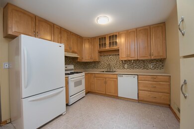 7 Darien Cir-10