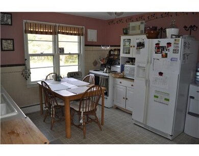 41 Woodlawn Rd, North Smithfield, RI 02896 - photo 4