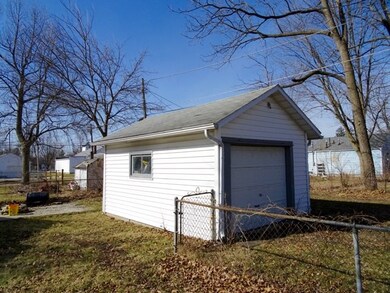 3314 E 15th St, Muncie, IN 47302 - photo 5