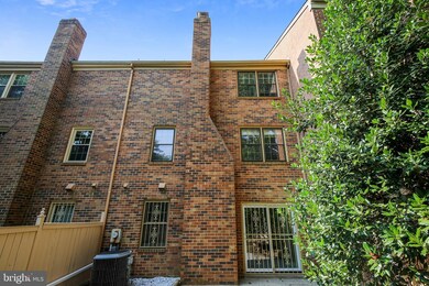 5803 Tudor Ln, Rockville, MD 20852 - photo 3