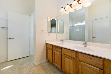 008_Master Bathroom