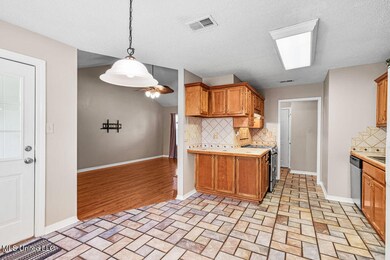 15090SagewoodSt-17