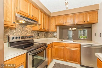 12514 Laurel Grove Place, Germantown, MD 20874 - photo 6