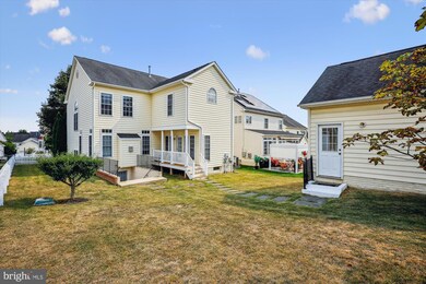 23104 Cypress Spring Cir, Clarksburg, MD 20871 - photo 3