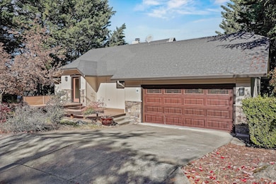 4427 San Juan Dr, Medford, OR 97504 - photo 2