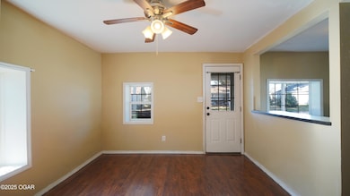 919 Jefferson Ave, Joplin, MO 64801 - photo 2