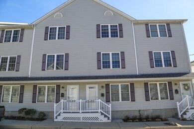 7 Green St, Wakefield, RI 02879 - photo 2