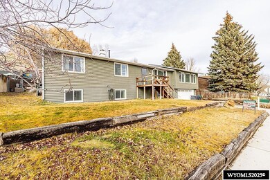 1225 Apache Ave, Green River, WY 82935 - photo 4