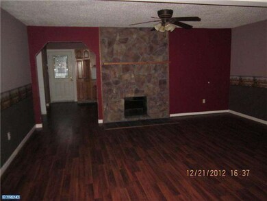 56 Yellowood Dr, Levittown, PA 19057 - photo 6