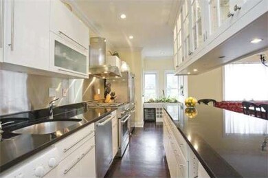 112 Saint Botolph St unit 2, Boston, MA 02115 - photo 4