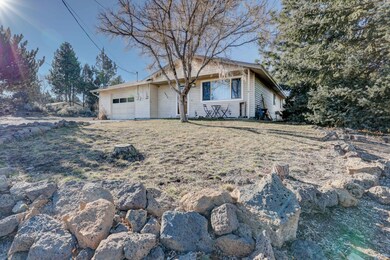 1935 SW 20th St, Redmond, OR 97756 - photo 2